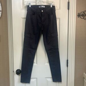 Old Navy Rockstar Super Skinny High Rise size 4 pants. Great condition